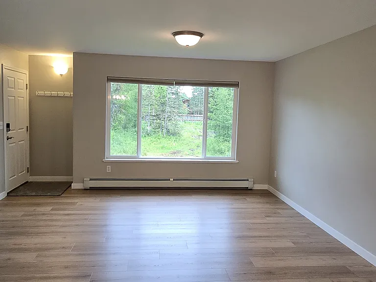 345 E Victor Cir #A — Photo 5