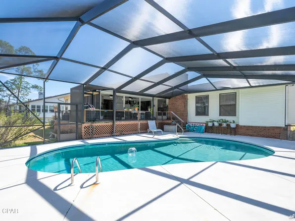 2910 Kings Harbour Rd, Panama City, FL 32405