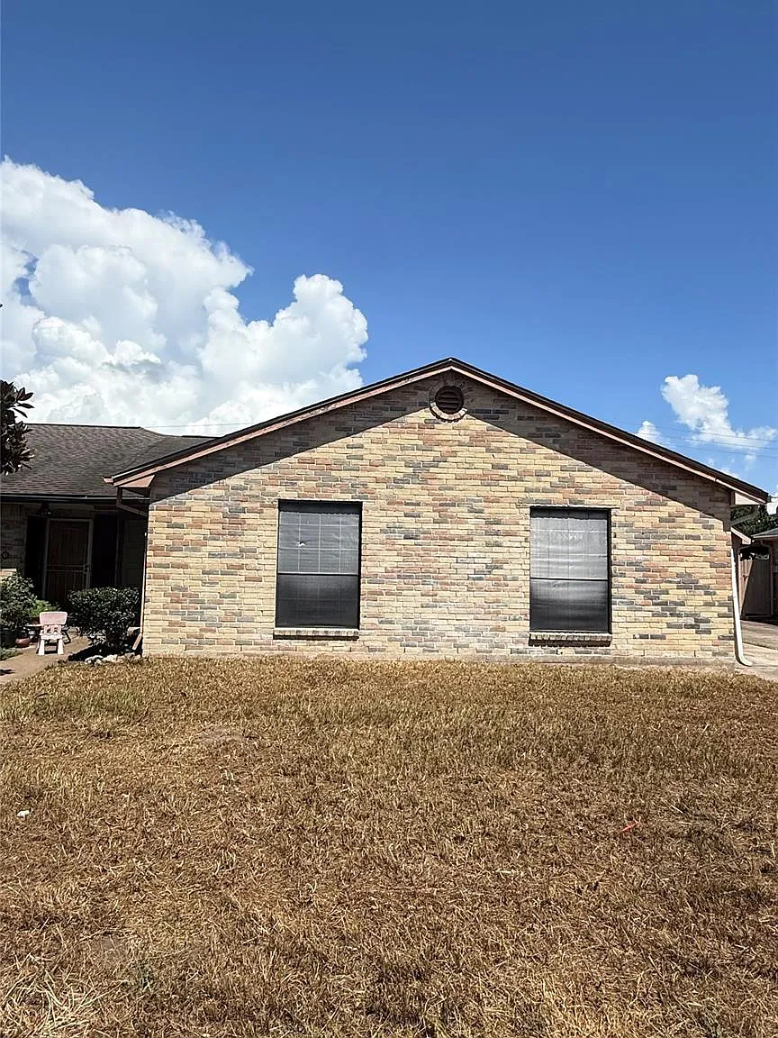 2 bed, 2.0 bath, 1411 sqft, $1,600 — Photo 3
