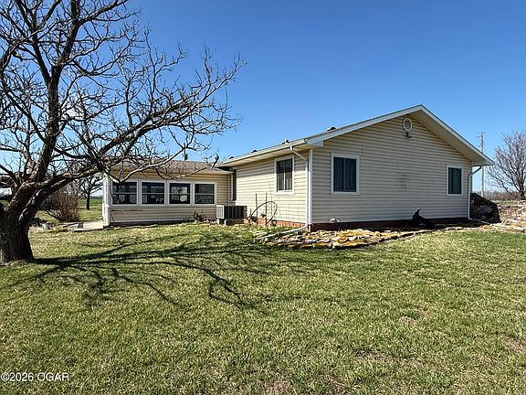 3rd image of 600 13000th Rd