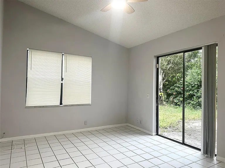 10461 NW 12th Ct — Photo 7