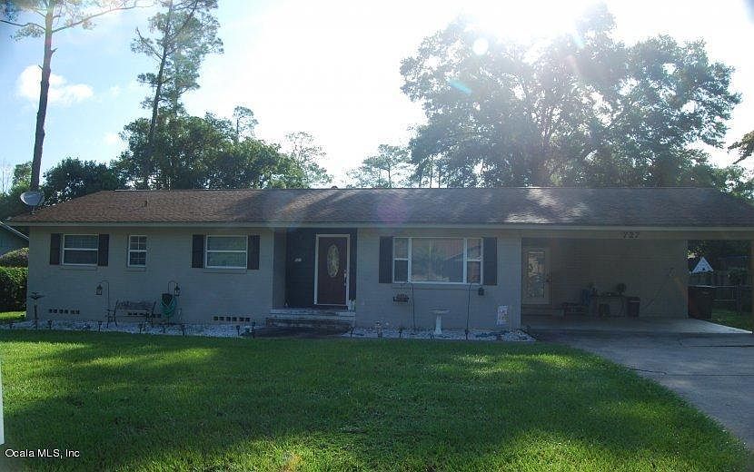 1st image of 727 NE 17th Ct