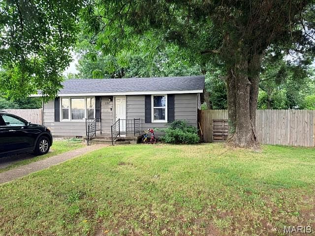 1st image of 124 Norval Ave