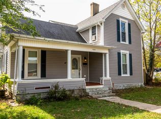 208 Mooreland Ave, Harrodsburg, KY 40330