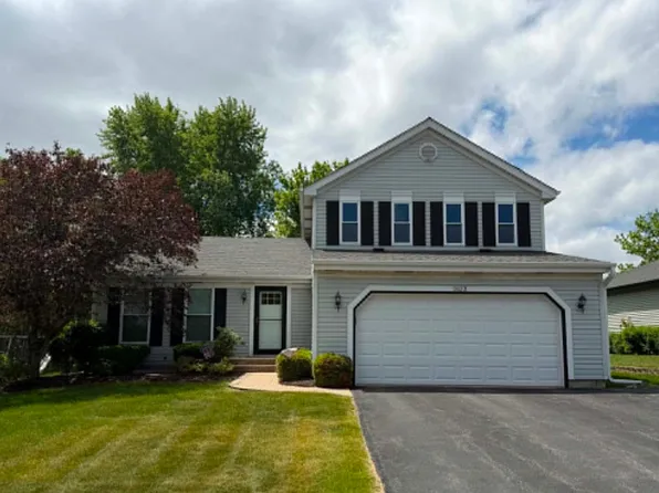 1623 Bayview Dr, Lake Zurich, IL 60047