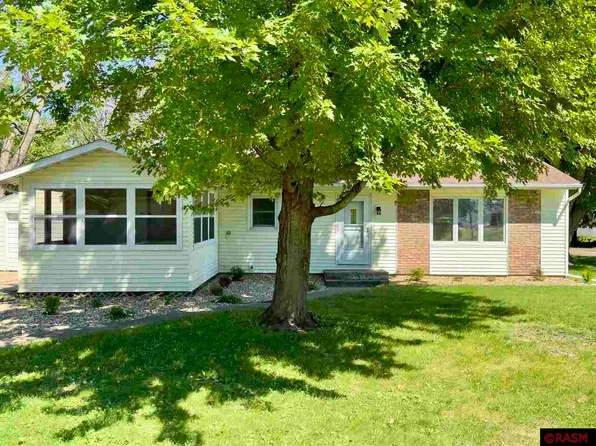 201 3rd Ave, Freeborn, MN 56032