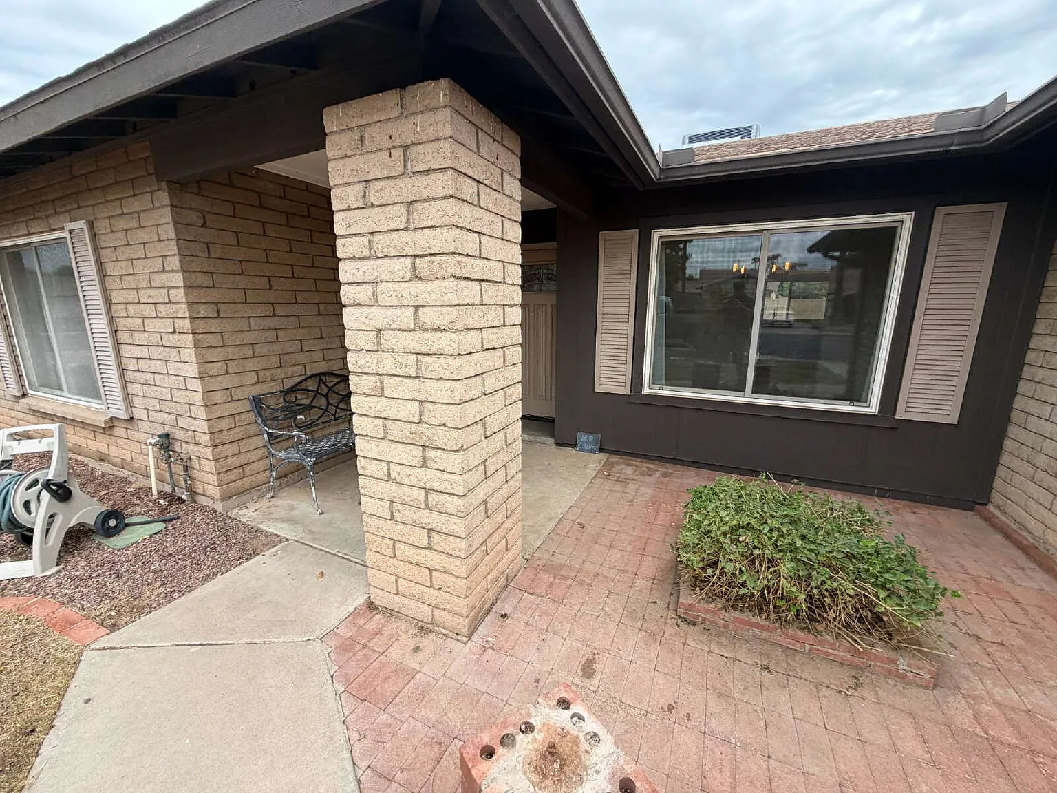 4 bed, 2.0 bath, 1950 sqft, $2,850 — Photo 4