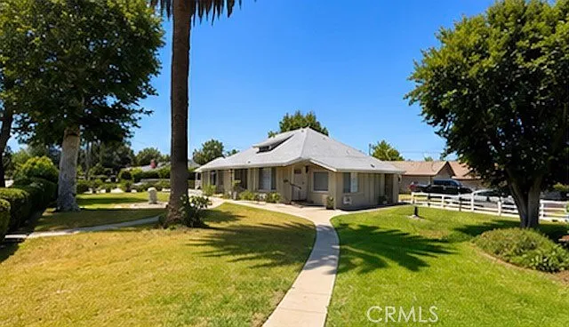 3592 Myers St — Photo 2