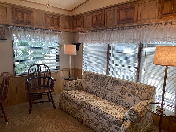 5th image of 10422 Captain Hook Cir