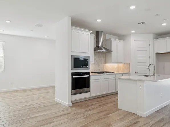 27440 N 69TH Lane, Peoria, AZ 85383