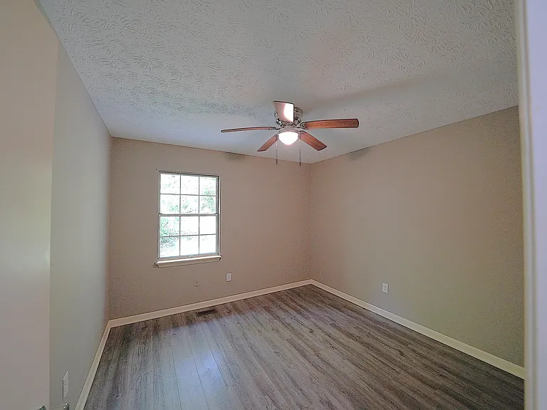 583B Center Point Rd #B — Photo 14
