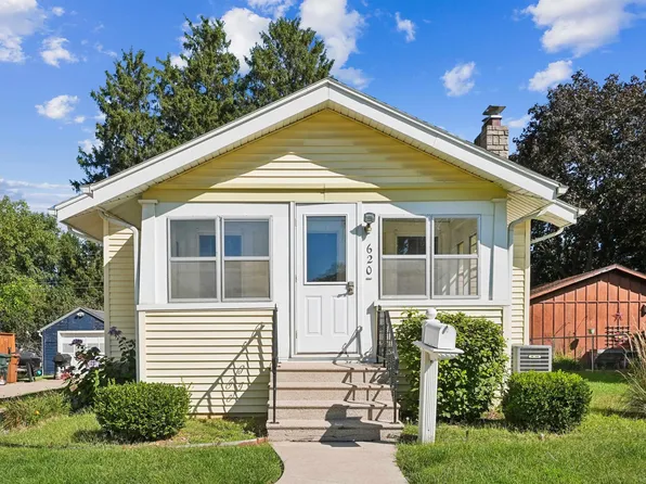 620 Home Park Blvd, Waterloo, IA 50701