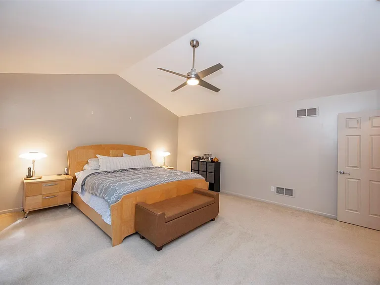 3481 Castlewood Ct — Photo 45