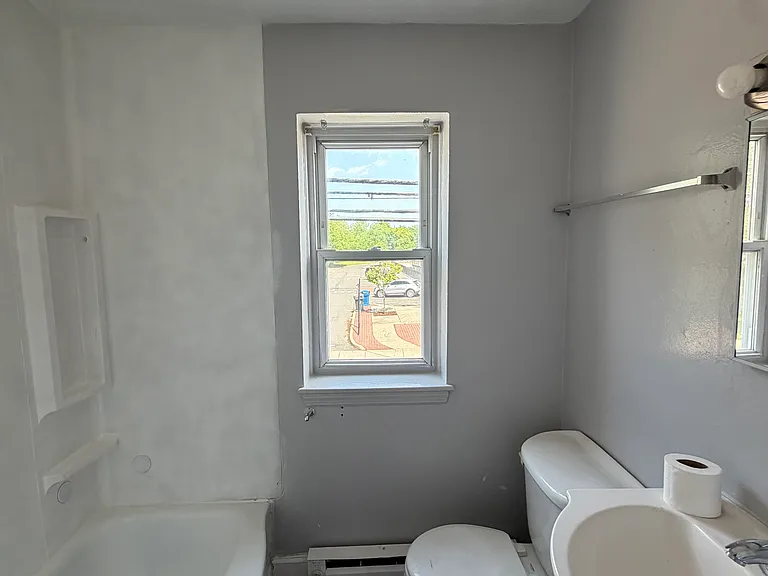 7 Upson St #1 — Photo 5