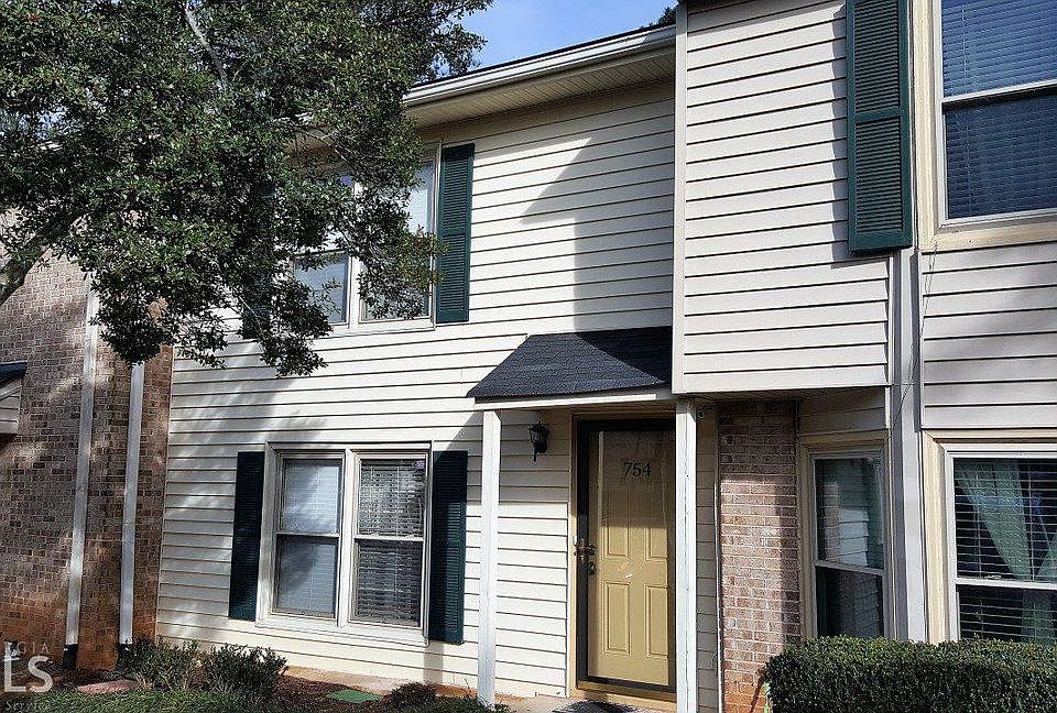 1st image of 754 Longleaf Dr