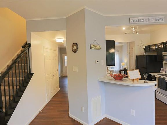 5th image of 9205 Stone Meadow Dr