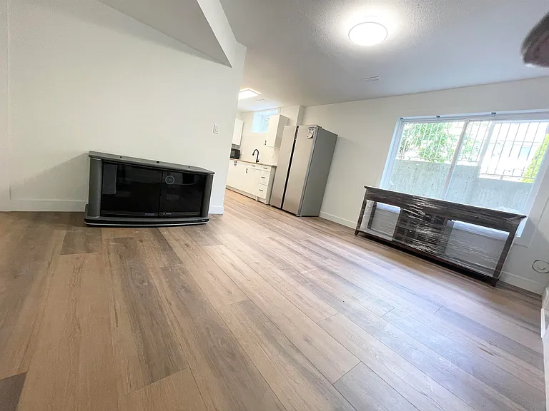 1695X 84th Ave #LOWER LEVEL — Photo 6