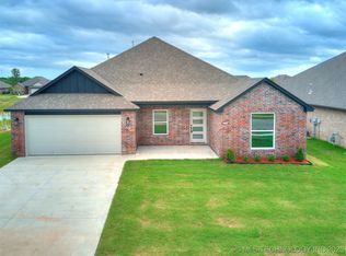 27742 E 109th Pl S, Coweta, OK 74429