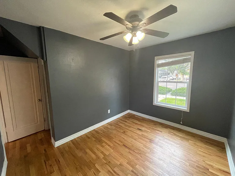 411 E Espanola St — Photo 10