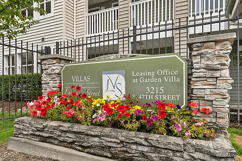 Villas at Lawrence Photo 1