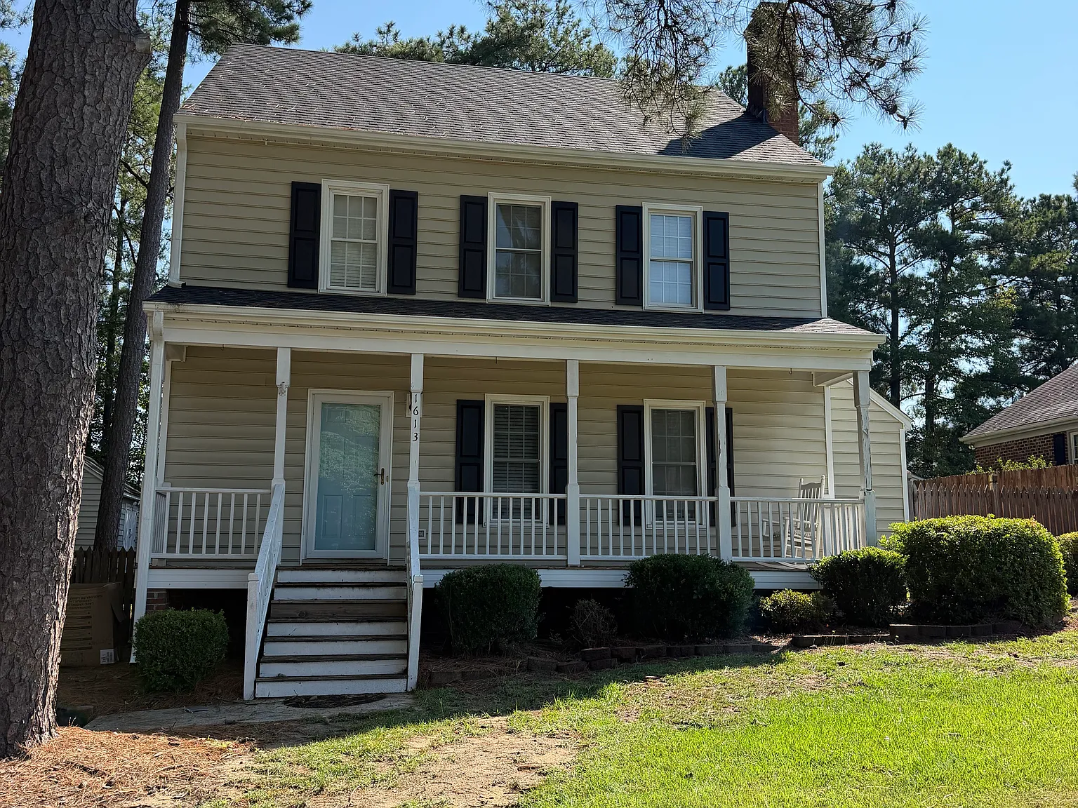 4 bed, 2.5 bath, 2000 sqft, $2,800 — Photo 1
