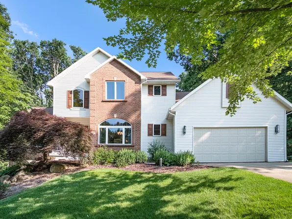 7751 Austinridge Dr SE, Caledonia, MI 49316