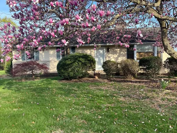 112 Stump Rd, North Wales, PA 19454