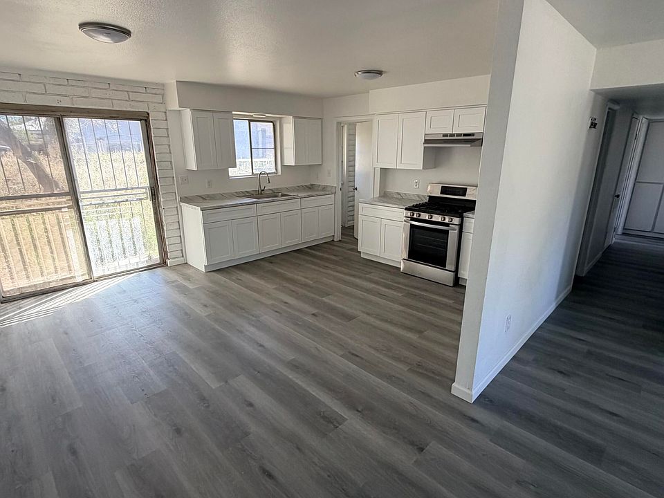 1st image of 419 W FOURTH Street