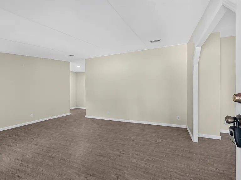 322 Cedar Creek Rd — Photo 4
