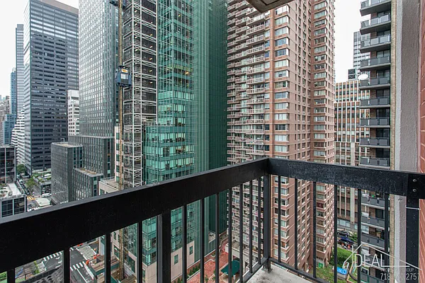 Sold by Ideal Properties Group | media 2