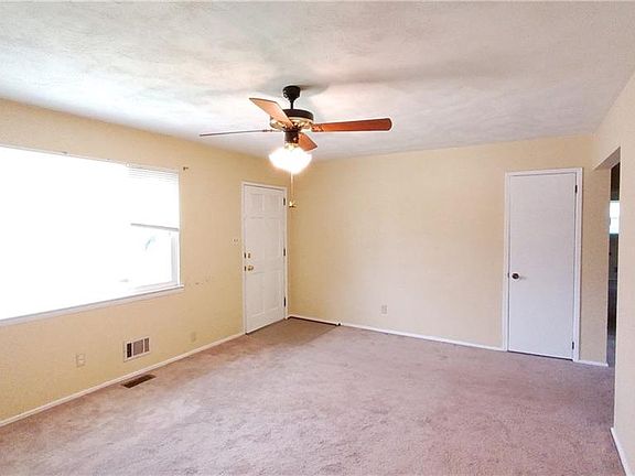 5th image of 732 Aragona Blvd
