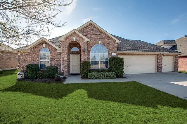 1st image of 2817 Starshine Dr