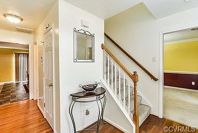 2nd image of 1406 Woodside Ct