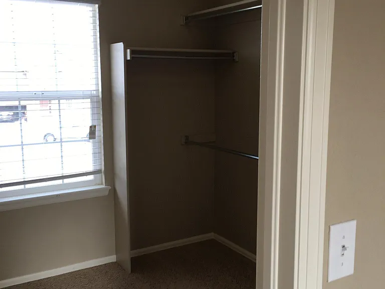 1655 Merton Ct — Photo 8