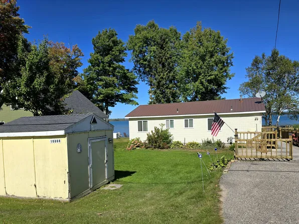 10868 W Lakeshore Dr, Brimley, MI 49715