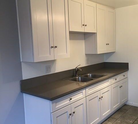 4th image of 1021 Gladys Ave APT 3