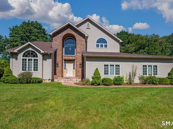 124 Suncrest Court, Torrington, CT 06790