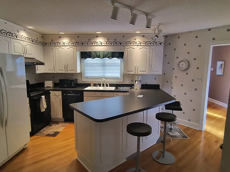 423 Brightwood Dr — Photo 10