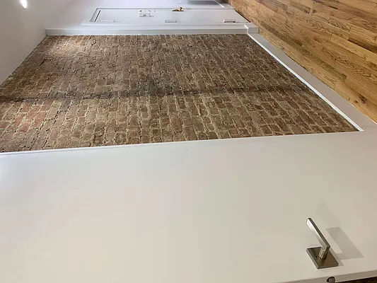Rented by CITY SKYLINE REALTY INC | media 39