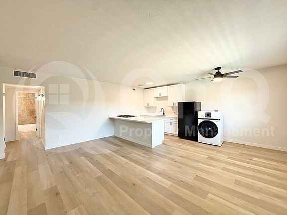 3rd image of 25 E Eva St APT 14