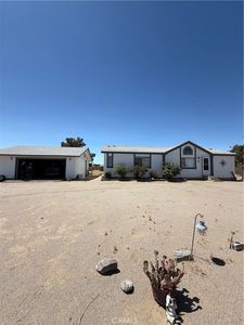 4821 Blue Grass Dr, Phelan, CA, 92371