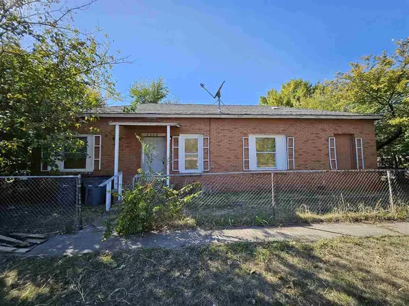 2208 NW 14th St, Lawton, OK 73507