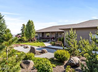 414 Vista Verde Dr, Yakima, WA 98901
