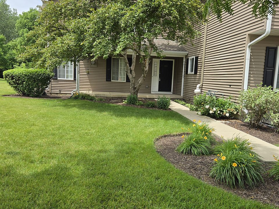 1st image of 443 Village Creek Dr