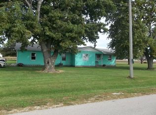 596 N 1800 East Rd, Milford, IL 60953