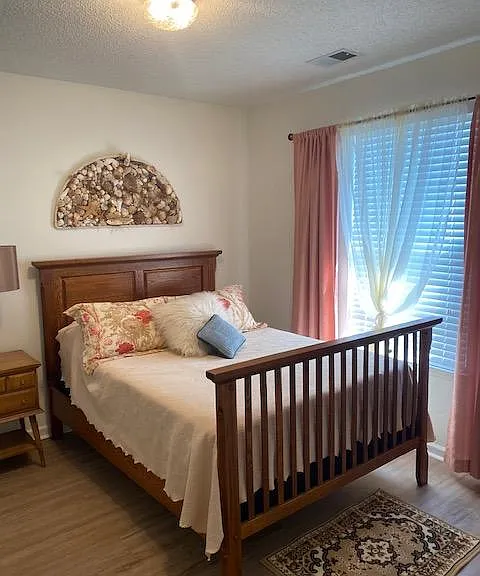 2'nd Bedroom.