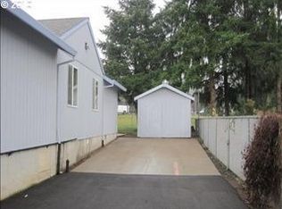 14246 Holcomb Blvd, Oregon City, OR 97045