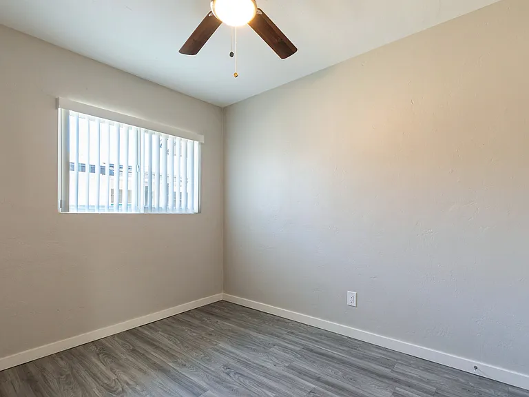 1346 E Willetta St #4 — Photo 4