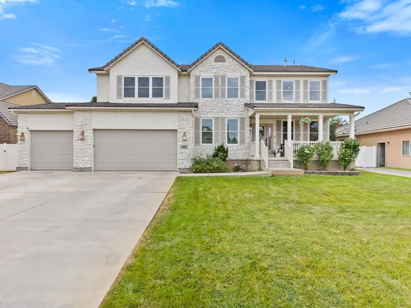 565 Threshing Way Ct, Kaysville, UT 84037