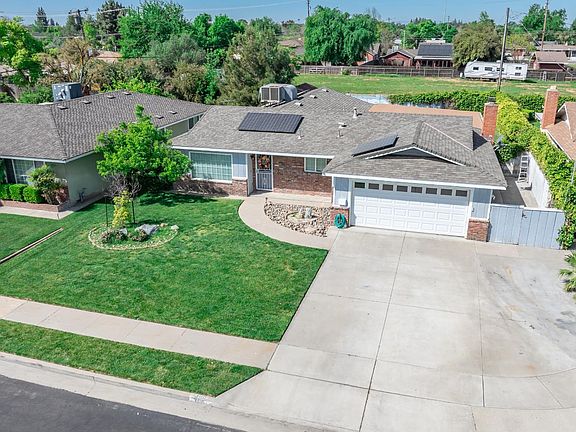 3rd image of 2116 N Woodridge Way